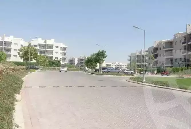 https://aqarmap.com.eg/en/listing/6079973-for-sale-cairo-el-sheikh-zayed-city-compounds-dh-drys