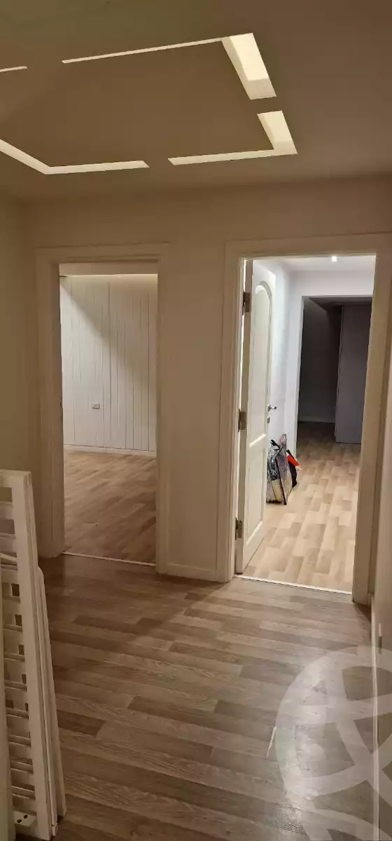 https://aqarmap.com.eg/en/listing/6080578-for-sale-cairo-el-sheikh-zayed-city-compounds-zayed-regency