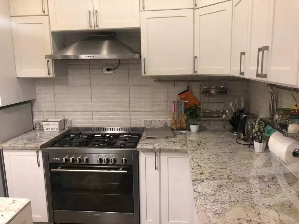 https://aqarmap.com.eg/en/listing/6080616-for-sale-cairo-el-sheikh-zayed-city-compounds-zayed-regency