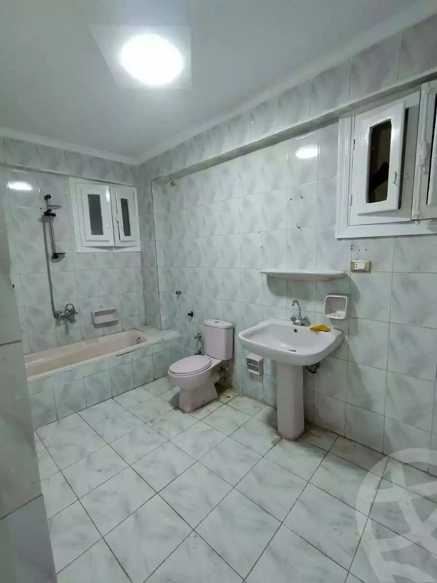 https://aqarmap.com.eg/ar/listing/6079427-for-sale-alexandria-l-jmy-el-hanouvel-abd-el-moneam-gaber-st