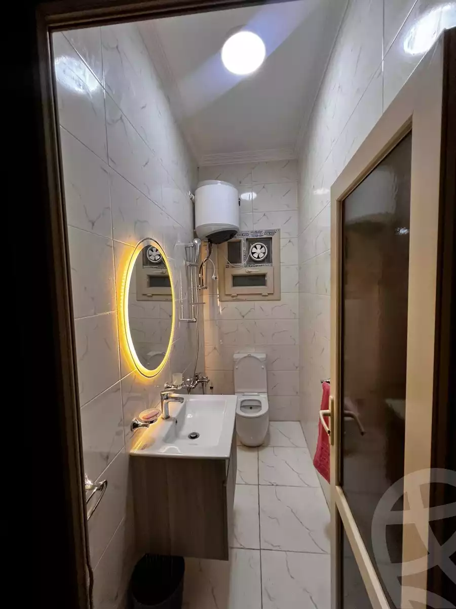 https://aqarmap.com.eg/ar/listing/6083053-for-rent-cairo-el-sheikh-zayed-city-compounds-el-yasmeen-compound