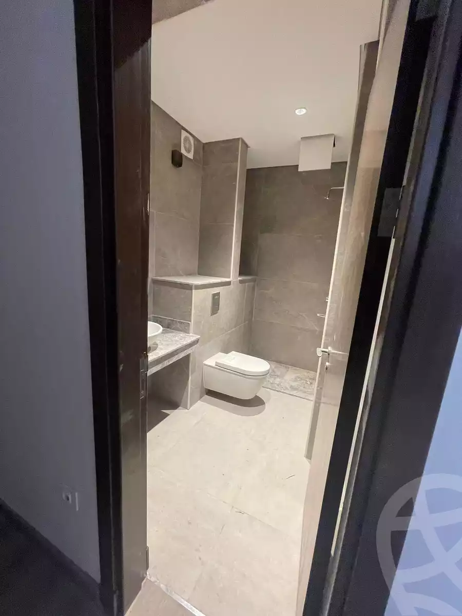 https://aqarmap.com.eg/en/listing/6083655-for-sale-cairo-el-sheikh-zayed-city-compounds-zyd-wr-llttwyr-z-tower