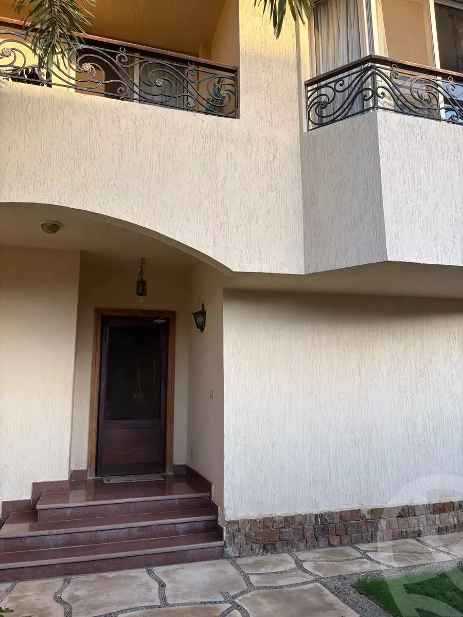 https://aqarmap.com.eg/en/listing/6084140-for-sale-cairo-el-sheikh-zayed-city-compounds-el-rabwa