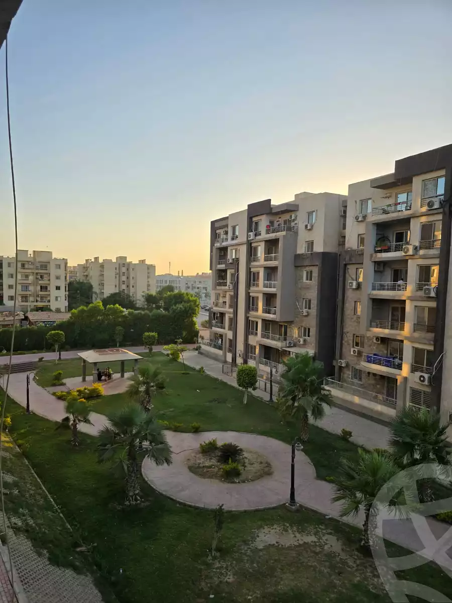 https://aqarmap.com.eg/en/listing/6086030-for-sale-cairo-el-sheikh-zayed-city-compounds-dr-msr