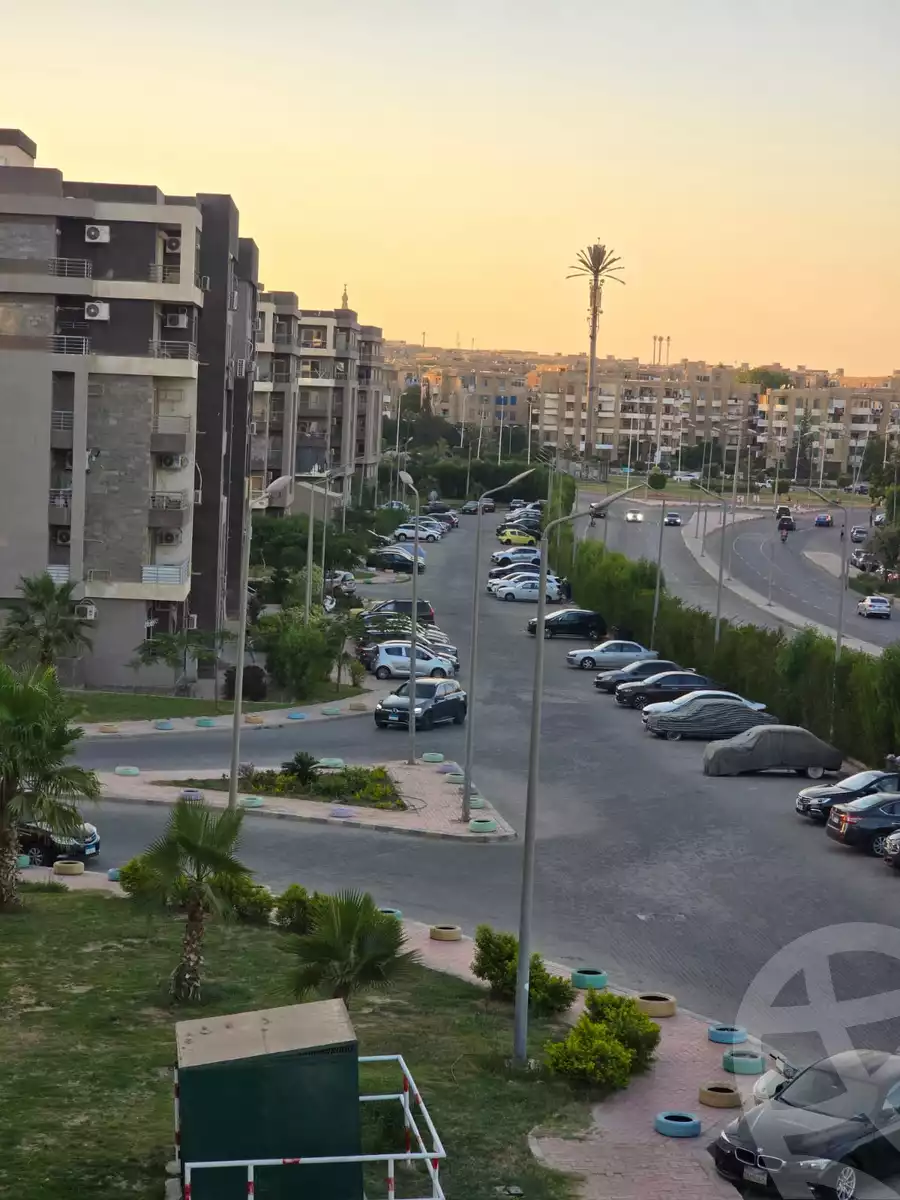 https://aqarmap.com.eg/en/listing/6086030-for-sale-cairo-el-sheikh-zayed-city-compounds-dr-msr