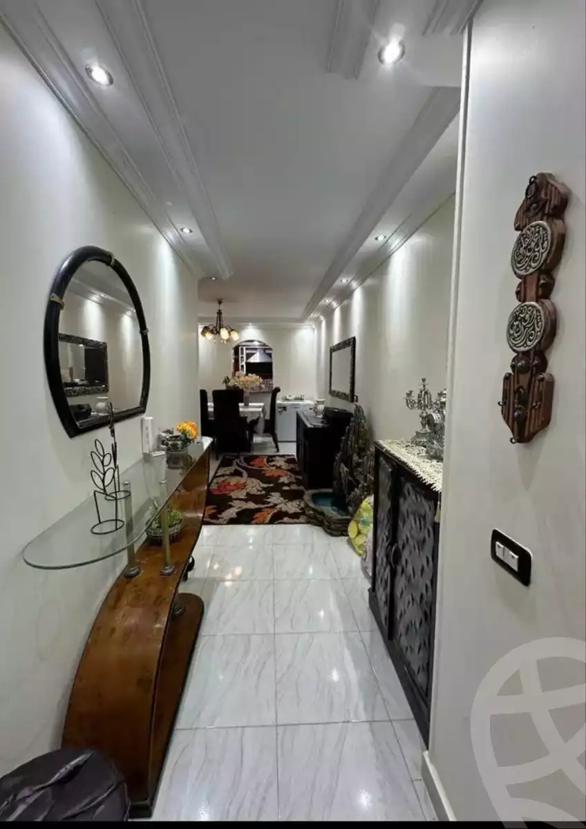 https://aqarmap.com.eg/en/listing/6086954-for-sale-cairo-mokattam-lhdb-l-ly