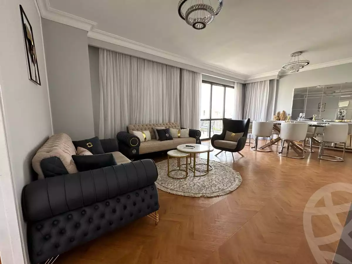 https://aqarmap.com.eg/ar/listing/6087451-for-rent-cairo-el-sheikh-zayed-city-compounds-kmbwnd-wyst-twn-swdyk
