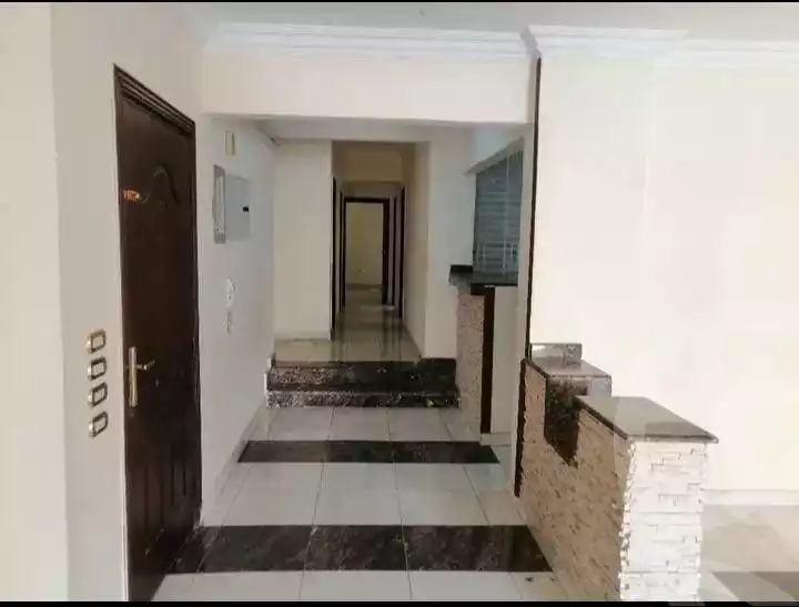 https://aqarmap.com.eg/ar/listing/6087819-for-rent-cairo-mokattam-lhdb-l-ly