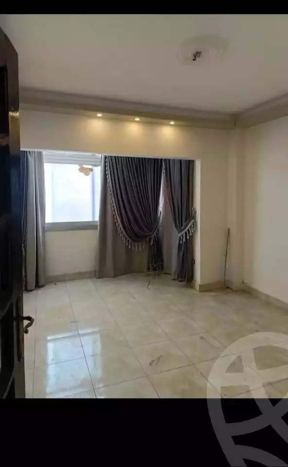 https://aqarmap.com.eg/ar/listing/6088009-for-rent-cairo-mokattam-lhdb-l-ly-shareaa-9