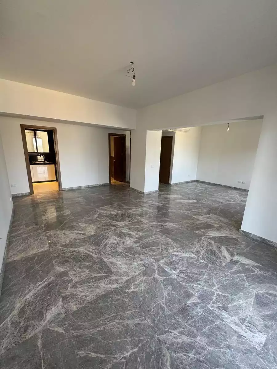 https://aqarmap.com.eg/en/listing/6092486-for-sale-cairo-new-cairo-compounds-district-5