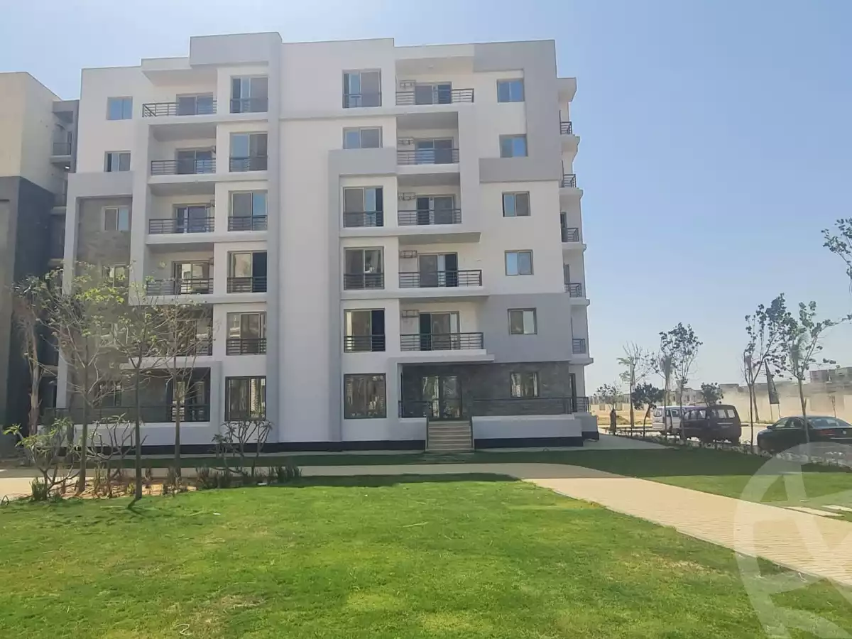 https://aqarmap.com.eg/en/listing/6092515-for-sale-cairo-el-sheikh-zayed-city-lshykh-zyd-ljdyd-west-view-residence-hdp