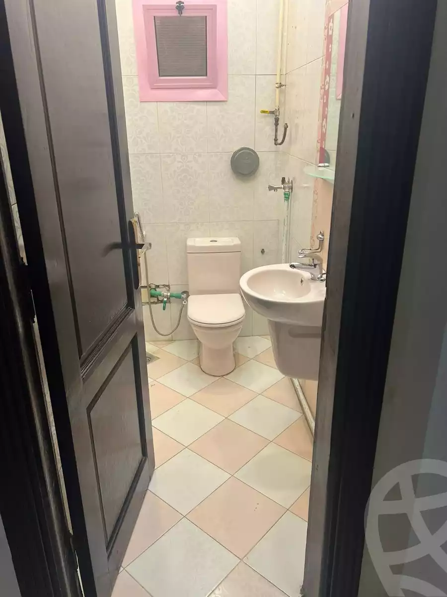 https://aqarmap.com.eg/en/listing/6092958-for-rent-cairo-mokattam-el-hadabah-el-wosta