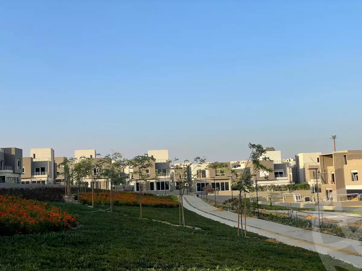 https://aqarmap.com.eg/en/listing/6093654-for-sale-cairo-el-sheikh-zayed-city-compounds-etapa