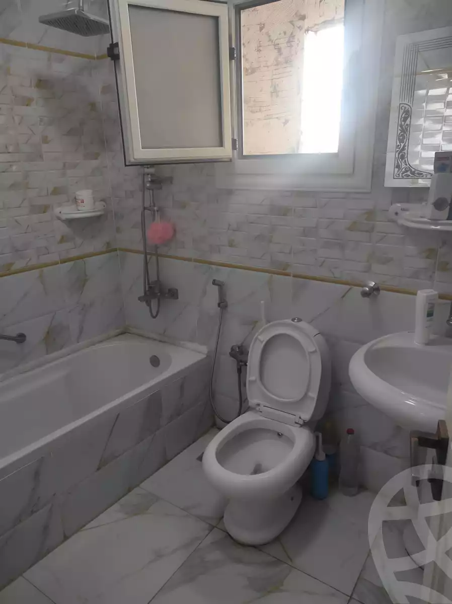 https://aqarmap.com.eg/en/listing/6094004-for-sale-alexandria-l-jmy-lbytsh-kafr-el-agamy-st