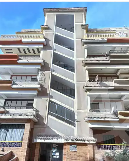 https://aqarmap.com.eg/en/listing/6094716-for-sale-alexandria-l-jmy-shataa-el-nakheel