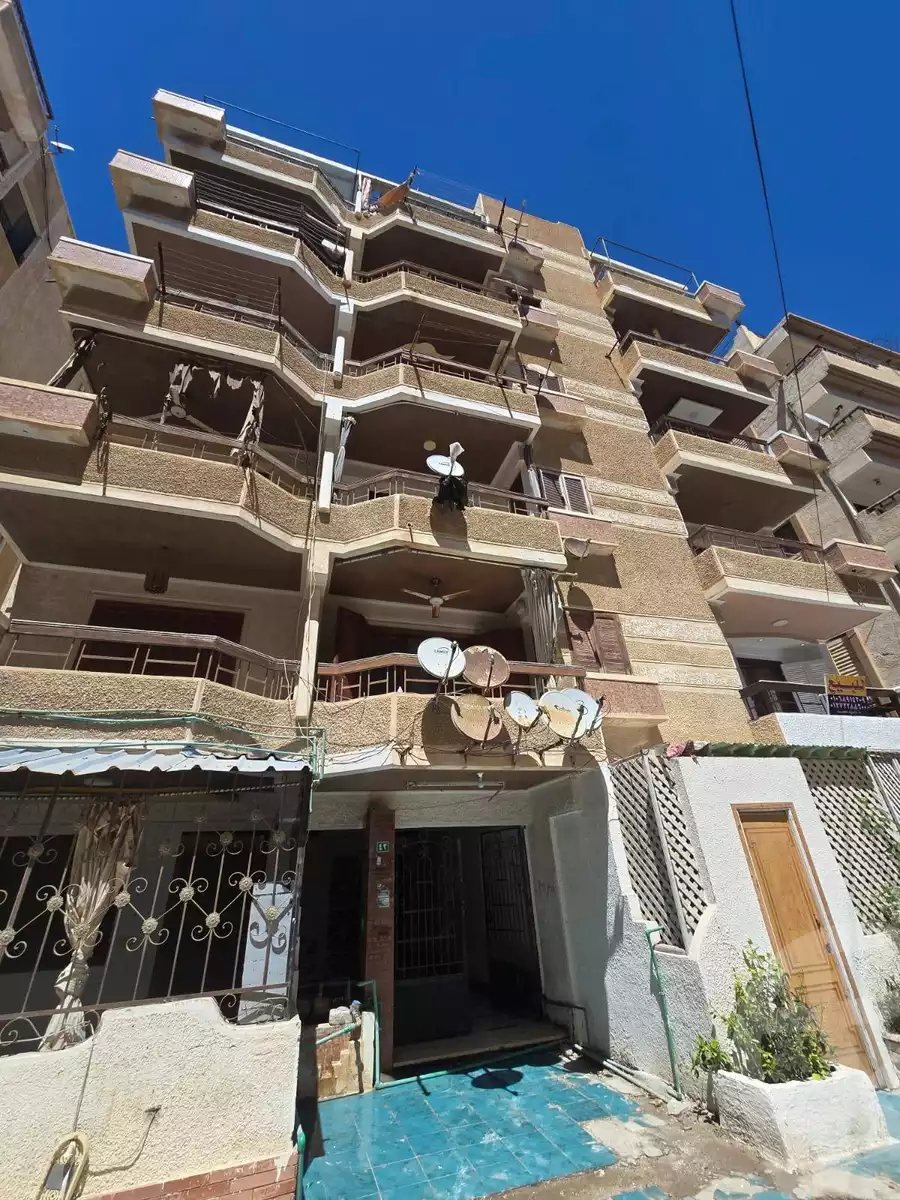 https://aqarmap.com.eg/en/listing/6096042-for-sale-alexandria-l-jmy-shataa-el-nakheel-no-6-st