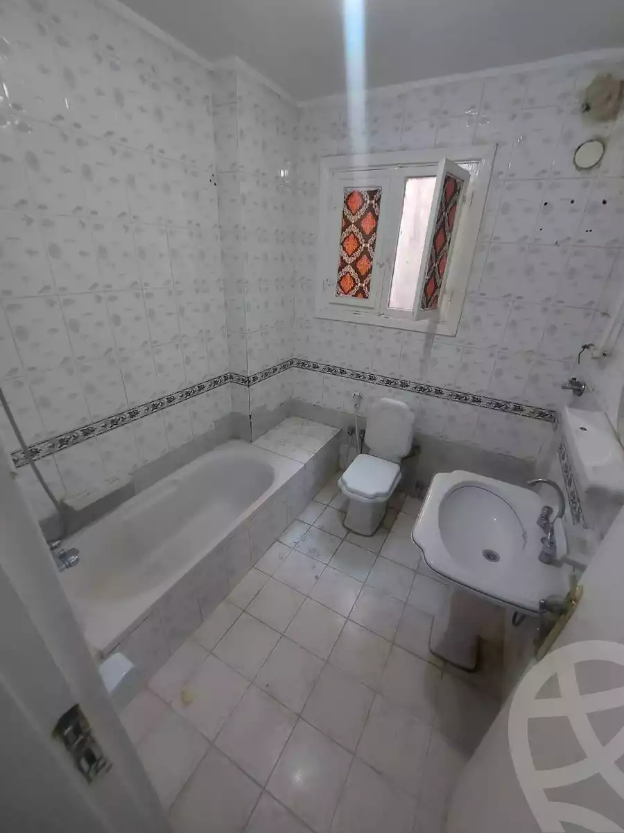 https://aqarmap.com.eg/en/listing/6096855-for-sale-cairo-helwan-hadayek-helwan-el-shareef