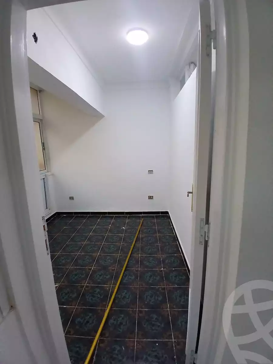 https://aqarmap.com.eg/en/listing/6097518-for-sale-alexandria-l-jmy-el-hanouvel