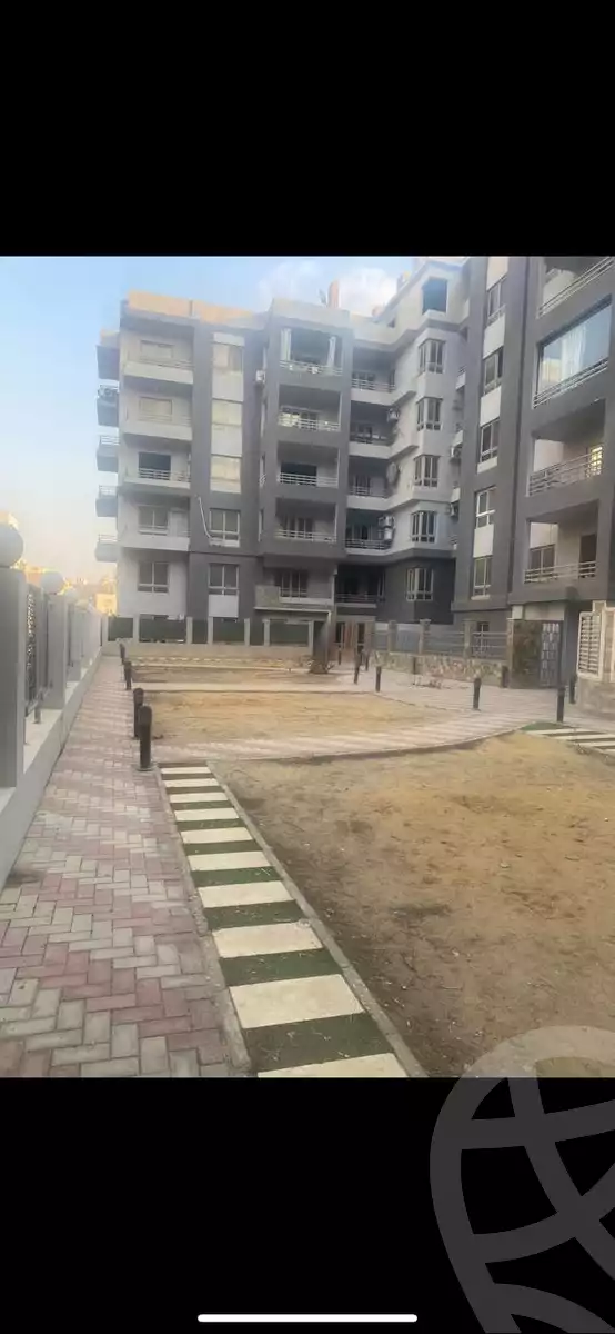 https://aqarmap.com.eg/en/listing/6097651-for-sale-cairo-mokattam-el-hadabah-el-wosta-compounds-family-home