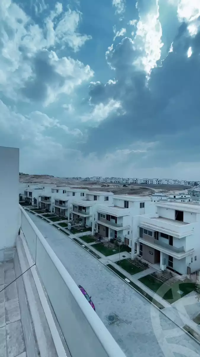 https://aqarmap.com.eg/en/listing/6098484-for-sale-cairo-new-cairo-compounds-mwntn-fyw-y-syty-club-park-mountain-view-icity