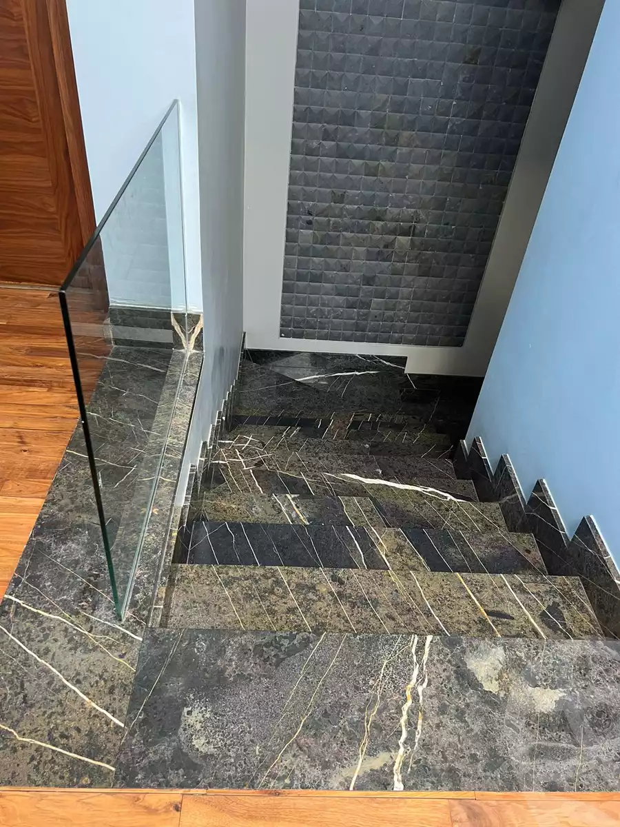 https://aqarmap.com.eg/ar/listing/6099148-for-rent-cairo-el-sheikh-zayed-city-compounds-kmbwnd-ljry-swdyk