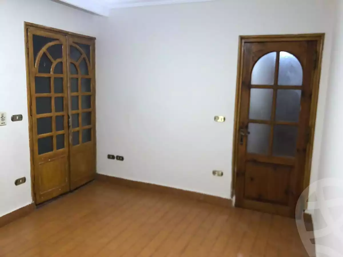 https://aqarmap.com.eg/en/listing/6099306-for-sale-cairo-mokattam-lhdb-l-ly-el-naforah-square