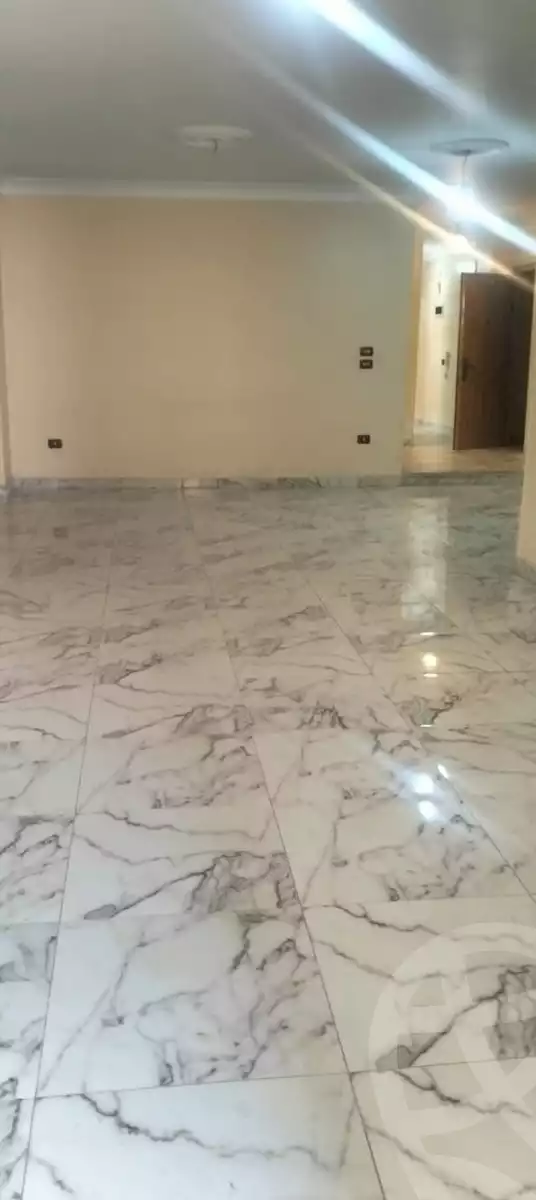 https://aqarmap.com.eg/ar/listing/6102527-for-rent-cairo-mokattam-lhdb-l-ly-shr-krym-bnwn
