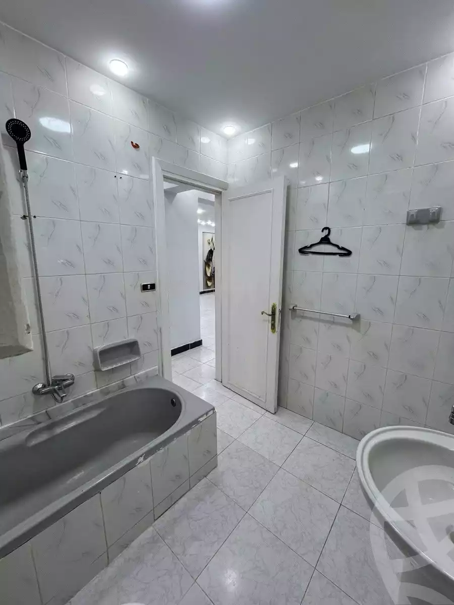 https://aqarmap.com.eg/en/listing/6102737-for-sale-alexandria-l-jmy-lbytsh-shahr-al-assal-st