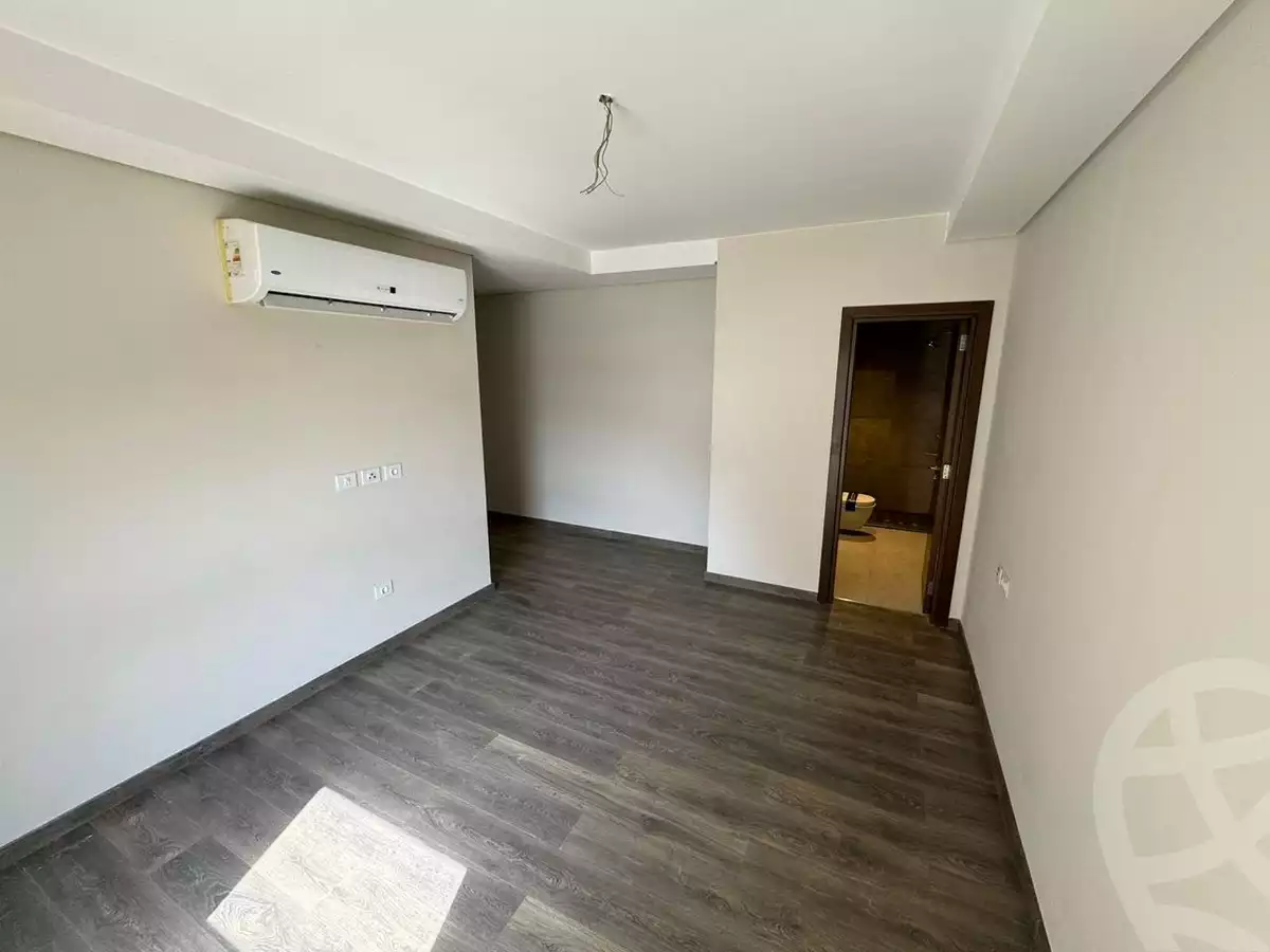 https://aqarmap.com.eg/en/listing/6104334-for-sale-cairo-el-sheikh-zayed-city-compounds-zyd-wr-llttwyr-z-tower