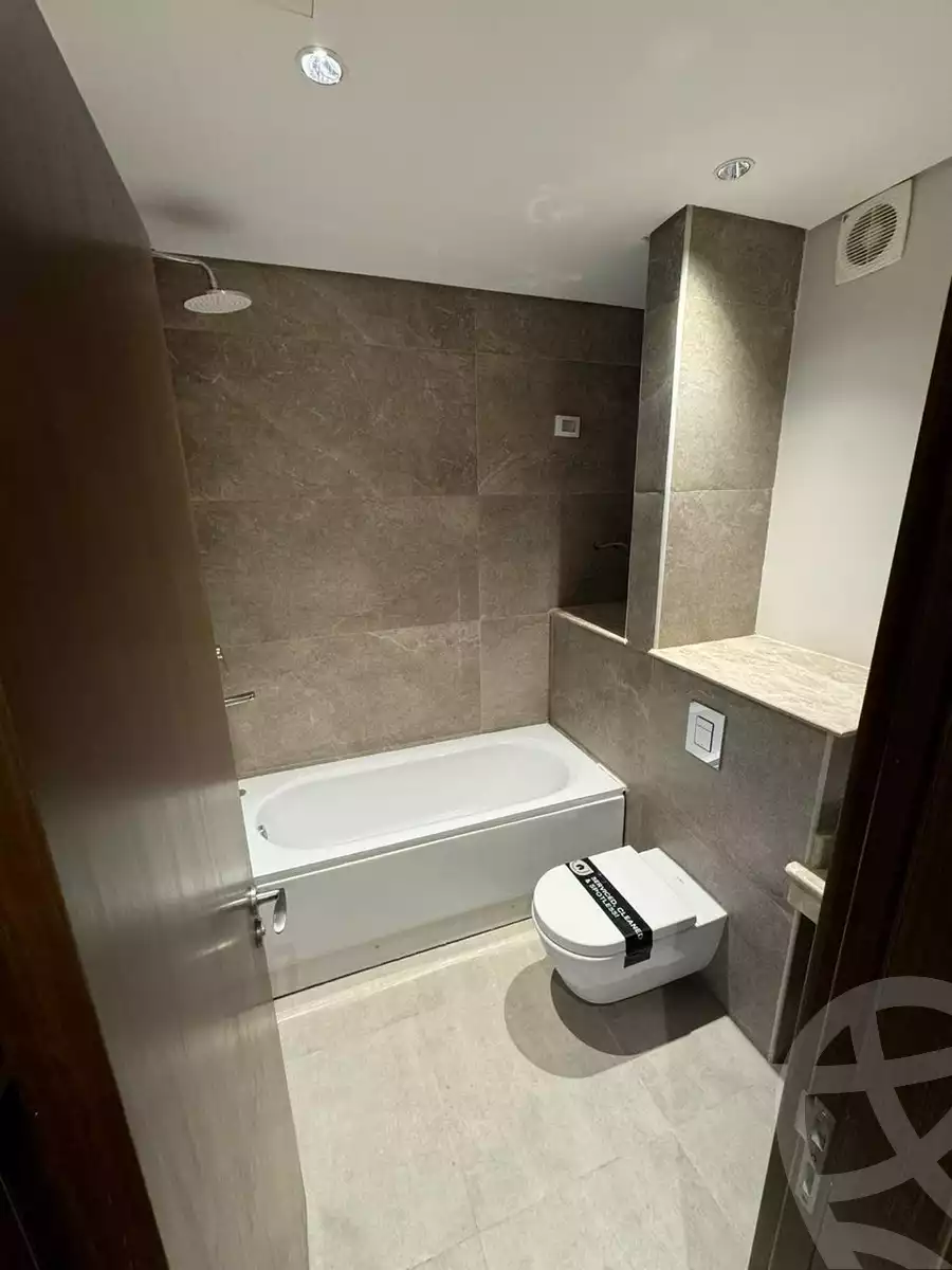 https://aqarmap.com.eg/en/listing/6104334-for-sale-cairo-el-sheikh-zayed-city-compounds-zyd-wr-llttwyr-z-tower