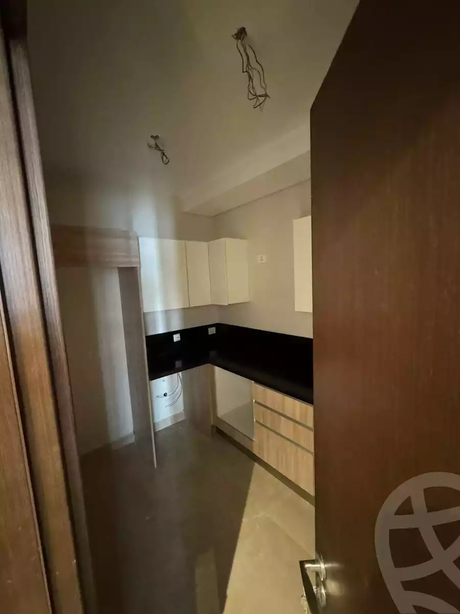 https://aqarmap.com.eg/en/listing/6104604-for-sale-cairo-el-sheikh-zayed-city-compounds-zyd-wr-llttwyr-park-side-residences