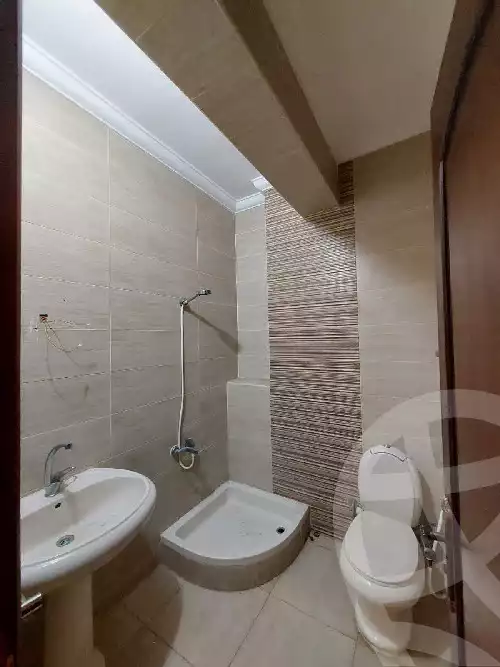 https://aqarmap.com.eg/en/listing/6104951-for-rent-cairo-new-cairo-el-yassamin-el-yasmeen-3-mohamed-rahim-st