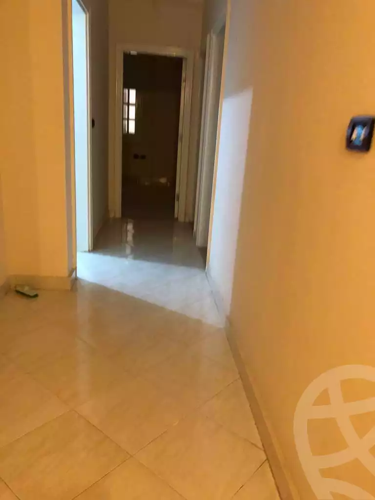 https://aqarmap.com.eg/ar/listing/6105582-for-rent-cairo-new-cairo-el-ahyaa-fifth-neighborhood-street-28