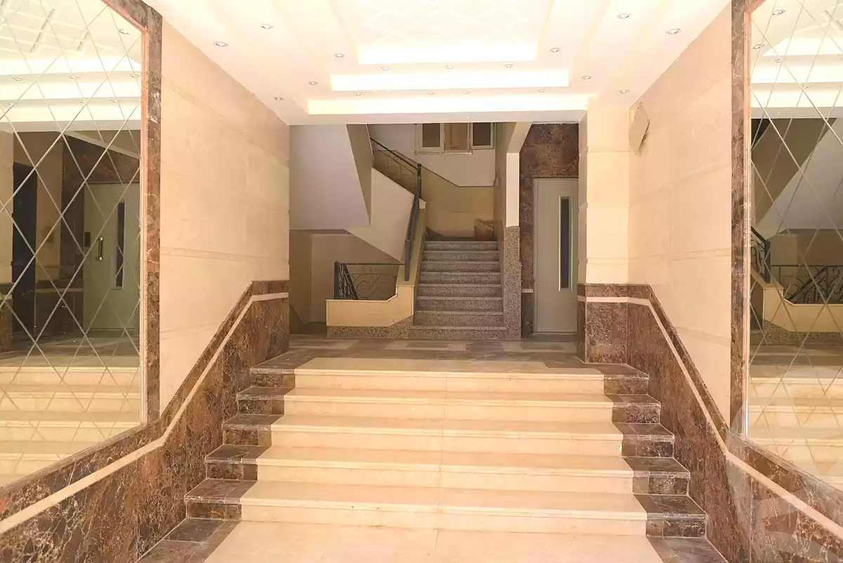 https://aqarmap.com.eg/en/listing/6107856-for-sale-cairo-el-sheikh-zayed-city-lshykh-zyd-ljdyd-ridge-compound-al-oula