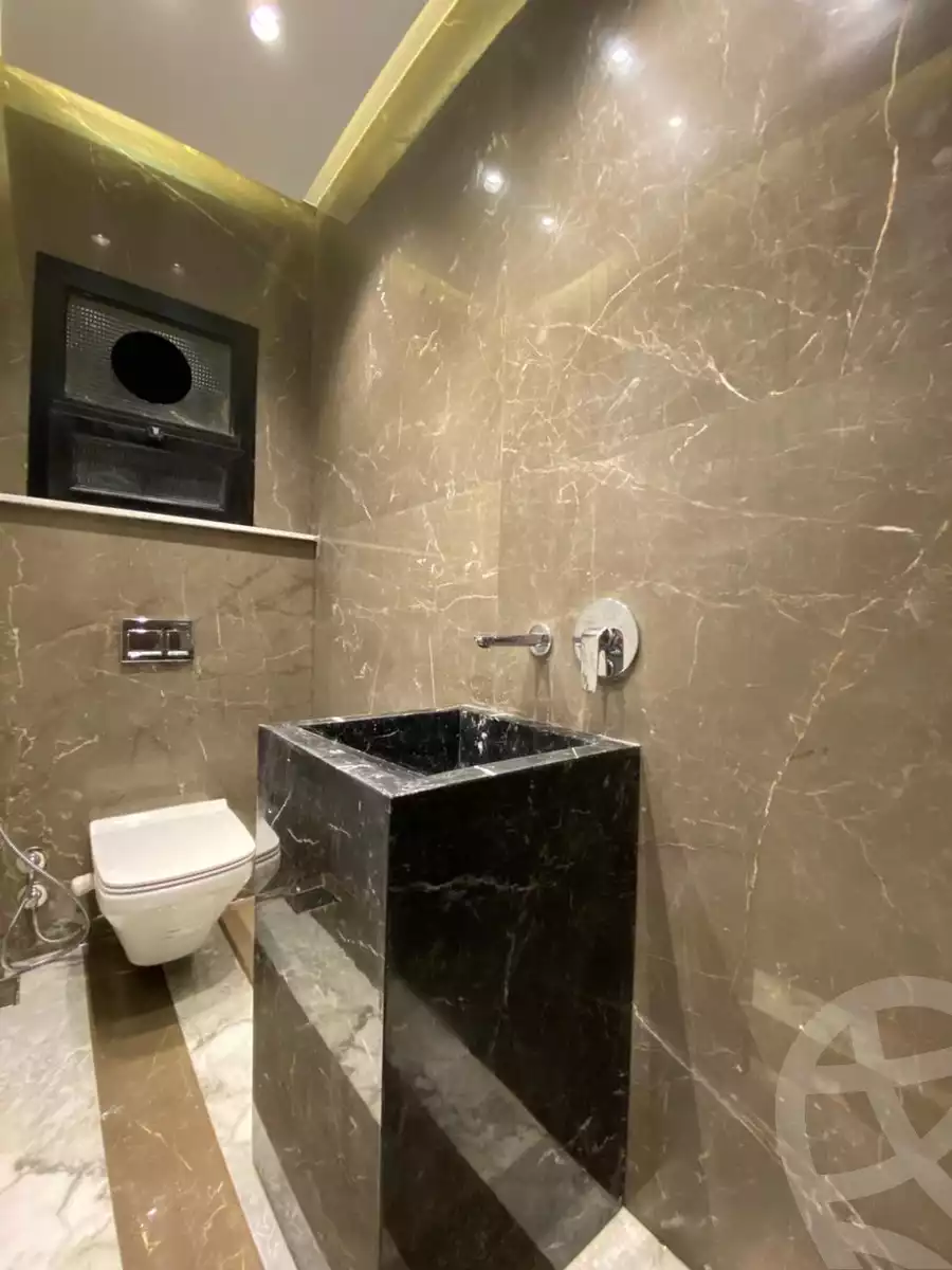 https://aqarmap.com.eg/en/listing/6108761-for-sale-cairo-new-cairo-gharb-el-golf-alaa-elsaadany-st