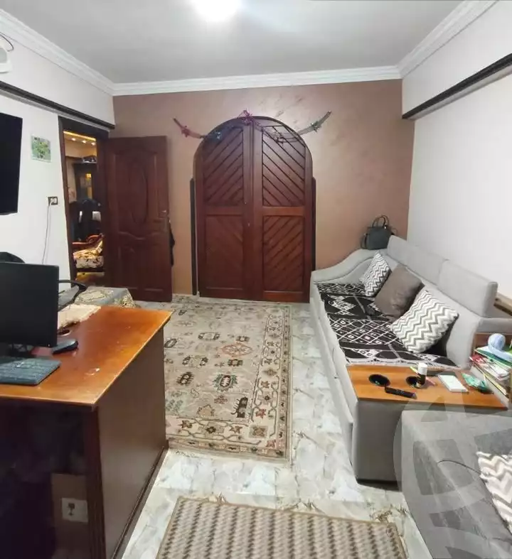 https://aqarmap.com.eg/ar/listing/6109785-for-sale-alexandria-l-jmy-lbytsh-ibrahim-othman-st