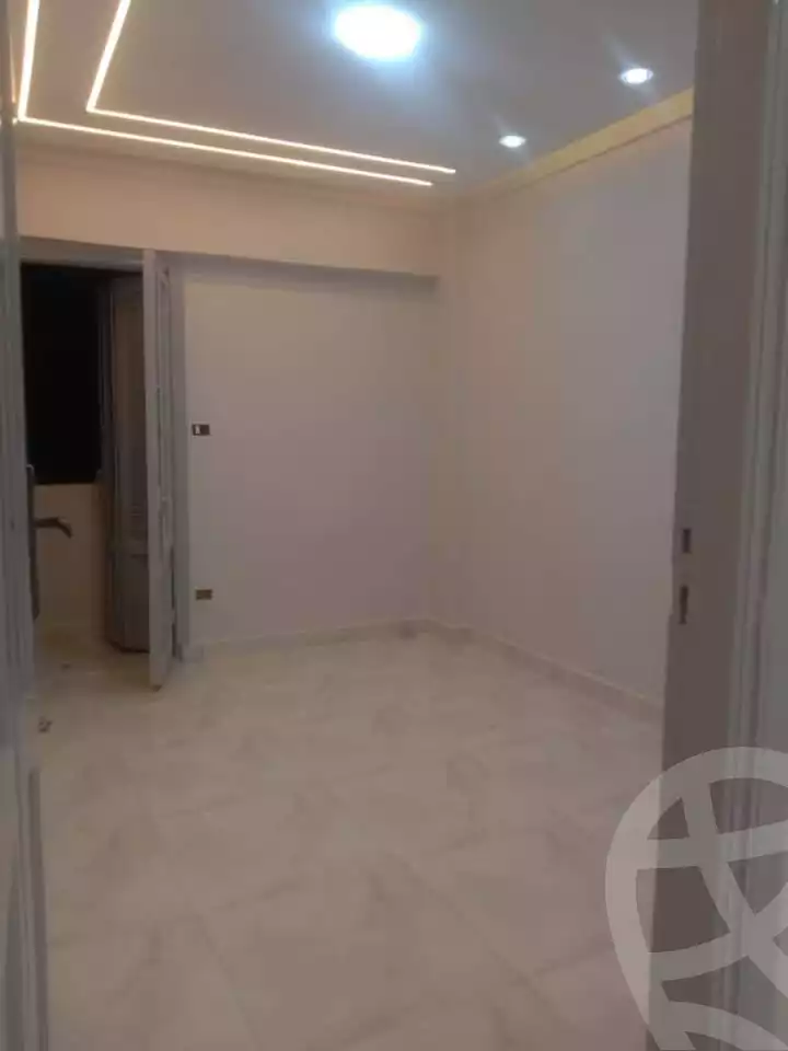 https://aqarmap.com.eg/ar/listing/6109843-for-sale-alexandria-camp-cesar-abou-quer-st