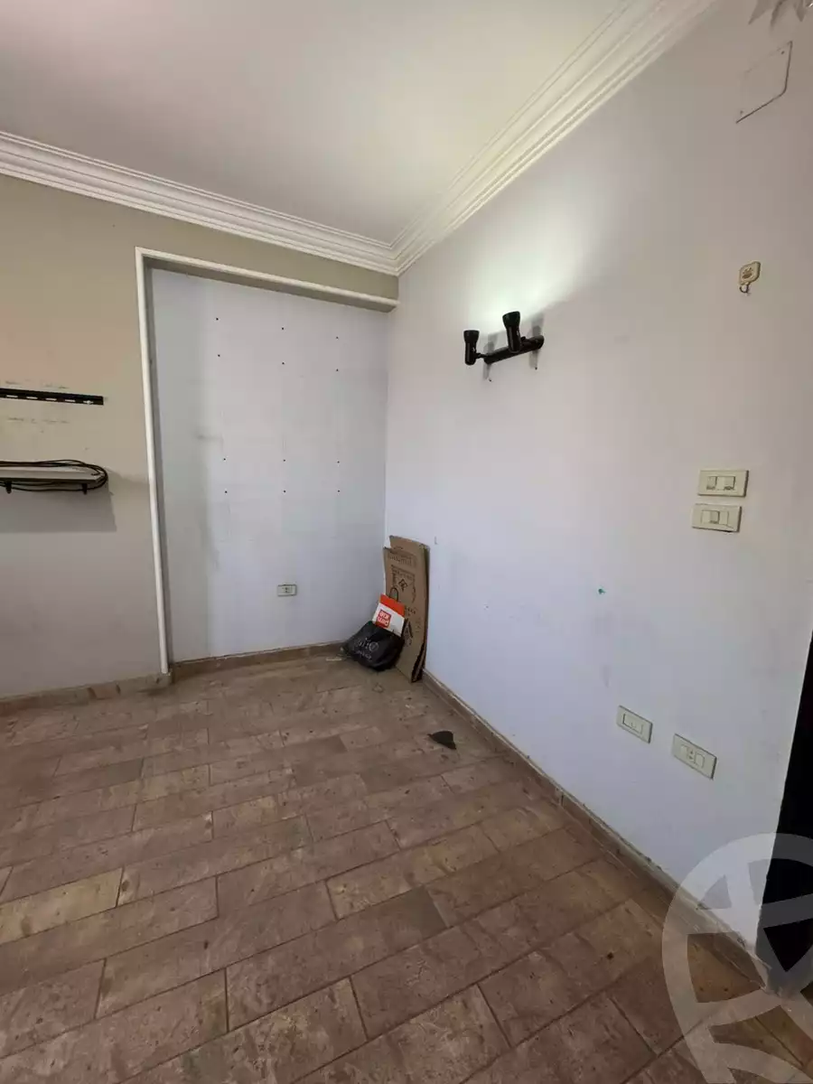 https://aqarmap.com.eg/en/listing/6109976-for-sale-cairo-el-haram-shareaa-el-haram