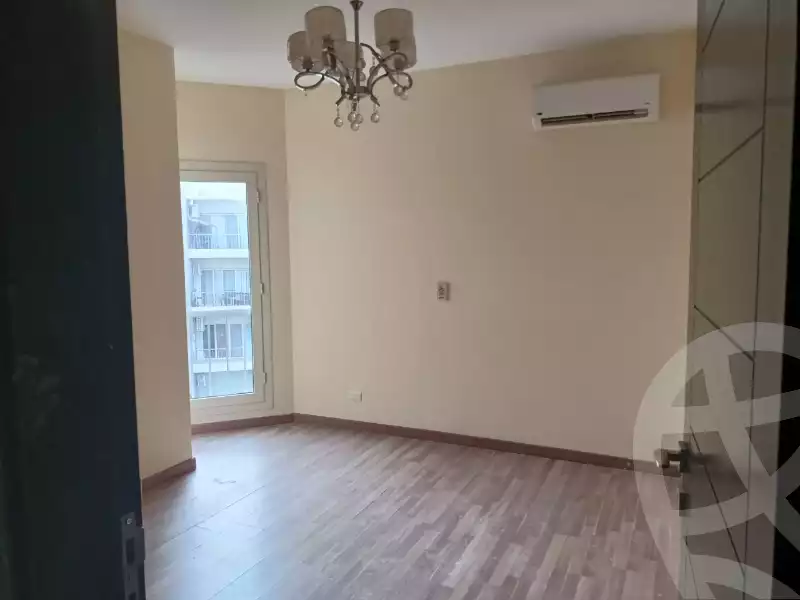 https://aqarmap.com.eg/en/listing/6110468-for-sale-cairo-el-sheikh-zayed-city-compounds-dh-drys