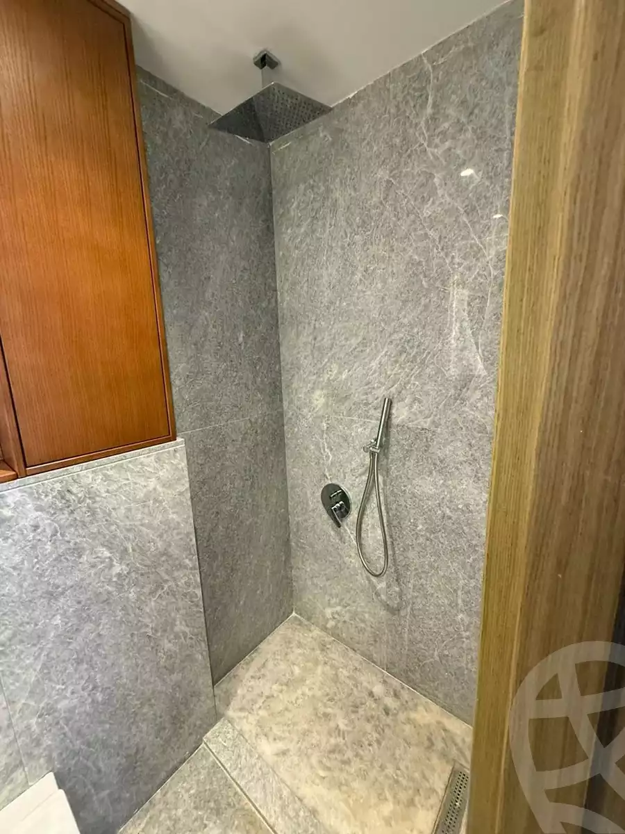 https://aqarmap.com.eg/en/listing/6110926-for-sale-cairo-el-sheikh-zayed-city-compounds-zyd-wr-llttwyr-park-towers-zed-el-sheikh-zayed-compound