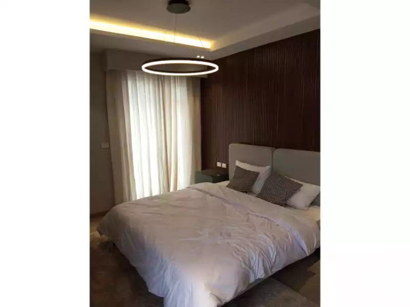 https://aqarmap.com.eg/en/listing/6110986-for-sale-cairo-el-sheikh-zayed-city-compounds-kmbwnd-fyldj-wyst-dr-llttwyr