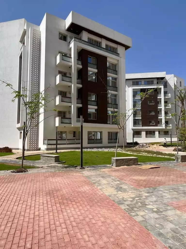 https://aqarmap.com.eg/en/listing/6111000-for-sale-cairo-new-administrative-capital-r3-lmqsd-almaqsad-park