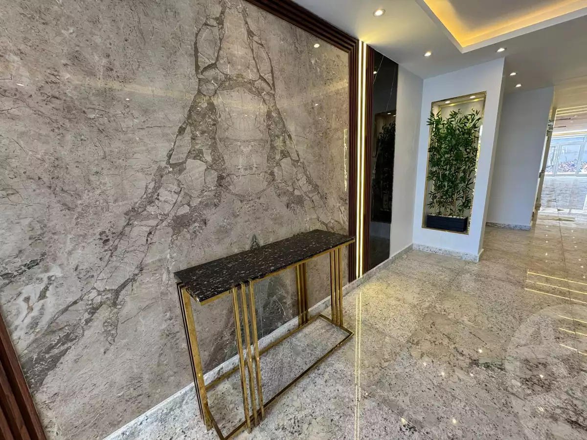https://aqarmap.com.eg/ar/listing/6111259-for-sale-cairo-new-administrative-capital-r7-scenario