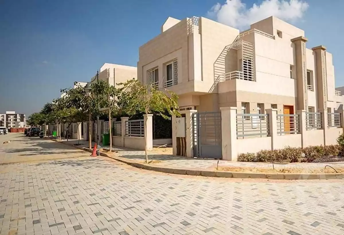 https://aqarmap.com.eg/en/listing/6111641-for-sale-cairo-el-sheikh-zayed-city-compounds-atrio
