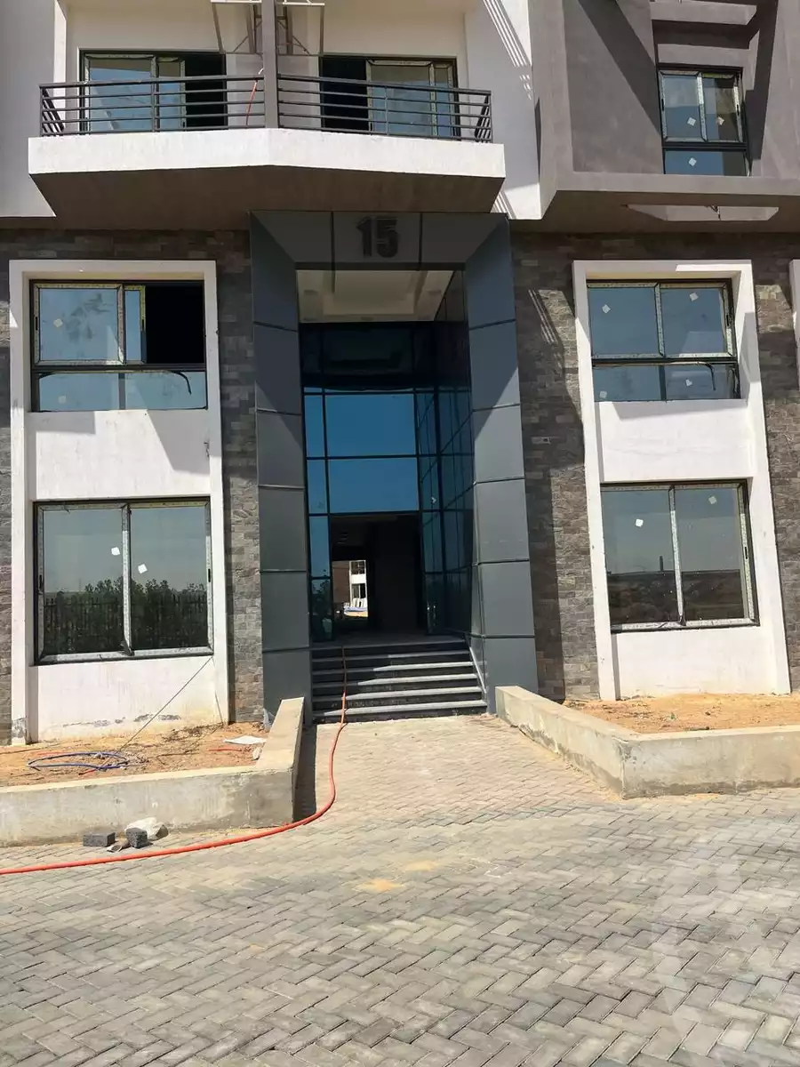 https://aqarmap.com.eg/en/listing/6112288-for-sale-cairo-new-administrative-capital-r7-green-avenue