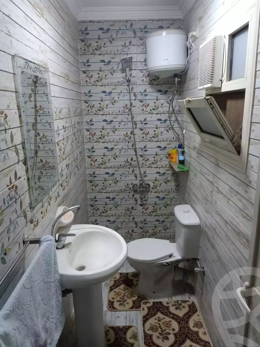 https://aqarmap.com.eg/en/listing/6112661-for-sale-cairo-helwan-hadayek-helwan-nile-corniche-st