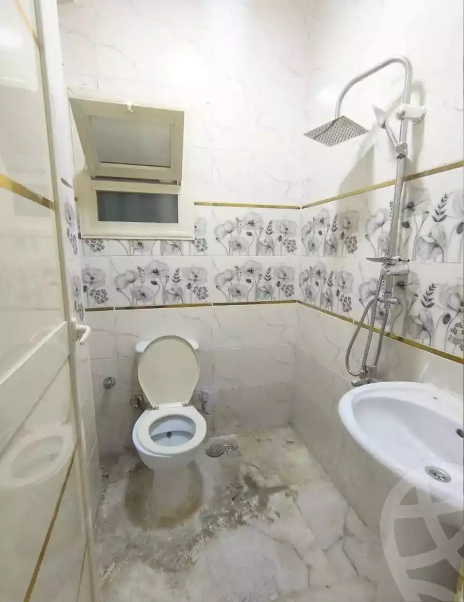 https://aqarmap.com.eg/en/listing/6113703-for-sale-qalyubia-shubra-el-khaima-shubra-el-khaima-city-teraat-el-shabouri-st