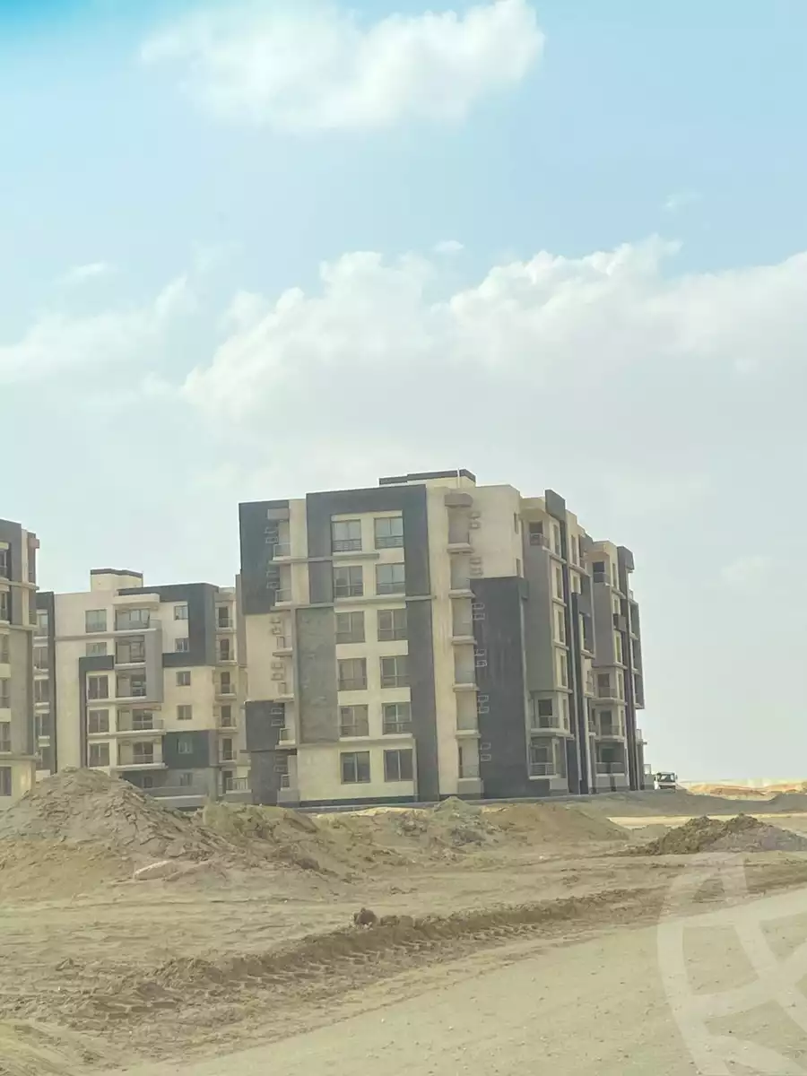 https://aqarmap.com.eg/en/listing/6114284-for-sale-cairo-el-sheikh-zayed-city-lshykh-zyd-ljdyd-west-view-residence-hdp