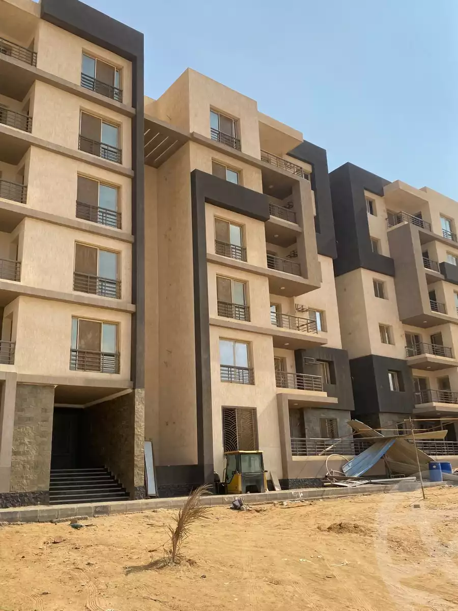 https://aqarmap.com.eg/en/listing/6114284-for-sale-cairo-el-sheikh-zayed-city-lshykh-zyd-ljdyd-west-view-residence-hdp