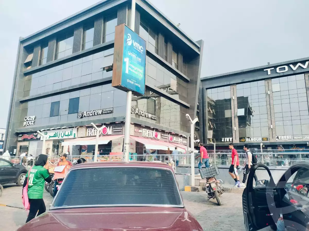 https://aqarmap.com.eg/ar/listing/6114820-for-sale-cairo-el-shorouk-compounds-twn-sntr-mwl-lwtny-l-qry